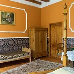 Palac Ptaszynka לינה וארוחת בוקר גריפיצה
