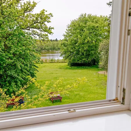 Bed & Breakfast Palac Ptaszynka Gryfice
