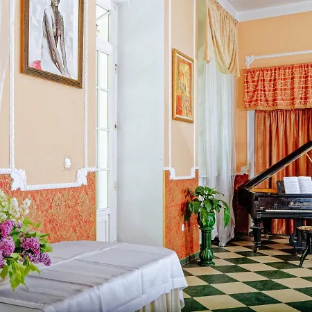 Palac Ptaszynka Bed & Breakfast Gryfice