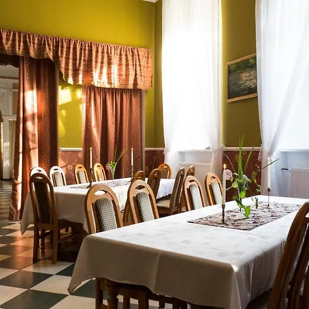 Bed & Breakfast Palac Ptaszynka Gryfice