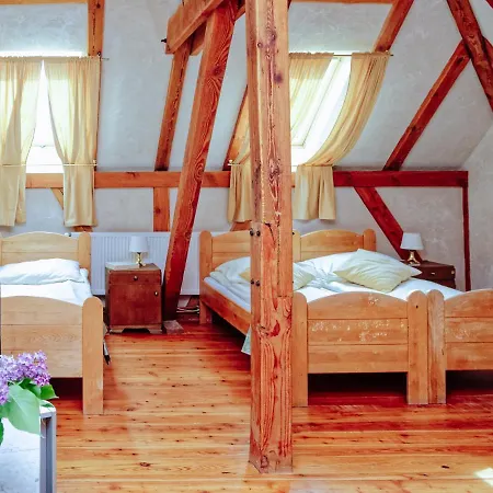 Bed & Breakfast Palac Ptaszynka Gryfice