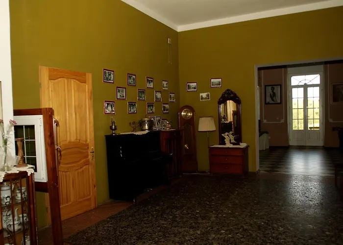 Pałac Ptaszynka Nocleg ze śniadaniem