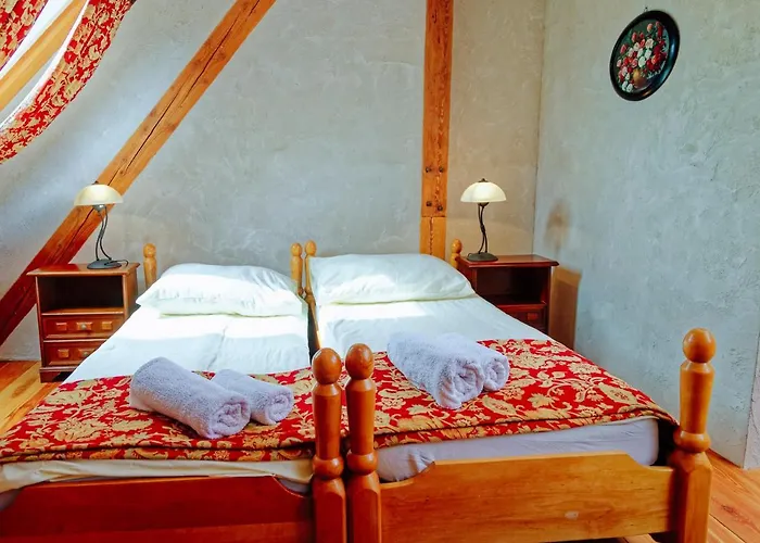 Palac Ptaszynka Bed & Breakfast
